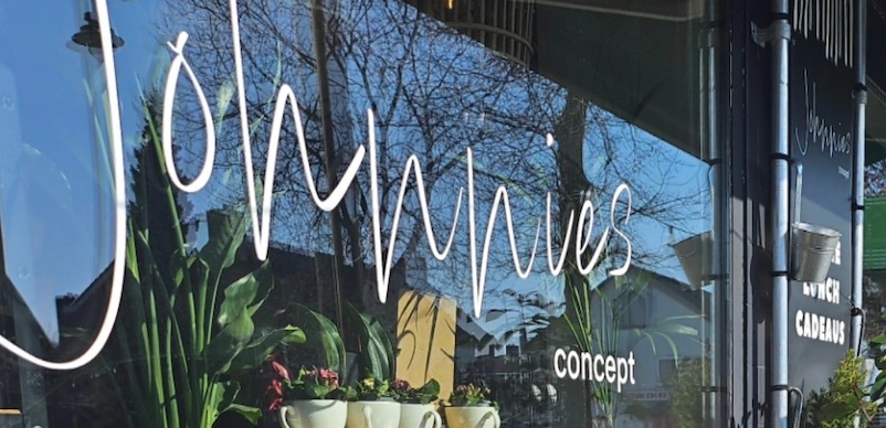 johnnies-concept-raam